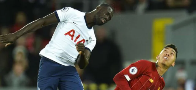 Davinson Sánchez, titular en la derrota de Tottenham frente a Liverpool