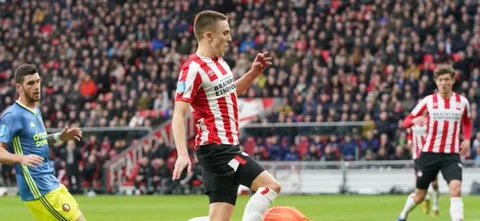 Federación Holandesa de Fútbol estudia poner fin definitivo a la temporada