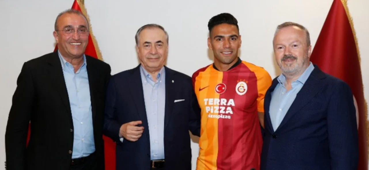 Galatasaray anunció que su Vicepresidente está en tratamiento por coronavirus