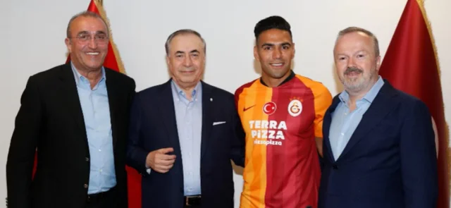 Galatasaray anunció que su Vicepresidente está en tratamiento por coronavirus