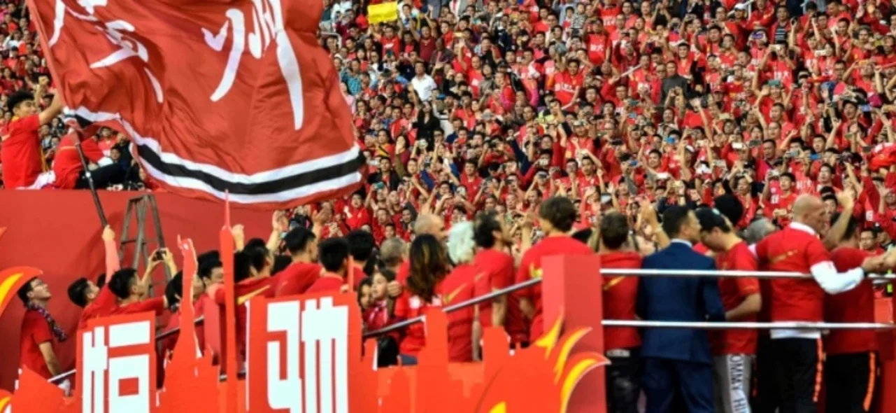 Guangzhou Evergrande inició la construcción de su estadio gigante