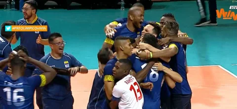 La selección Colombia de Voleibol venció a Venezuela y sigue invicta en el Preolímpico