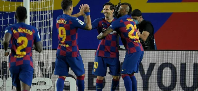 Messi celebró, ante Atlético de Madrid, el gol 700 de su carrera