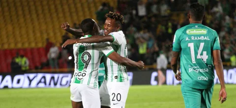 Nacional, en un partido lleno de goles, superó a La Equidad y asumió el liderato