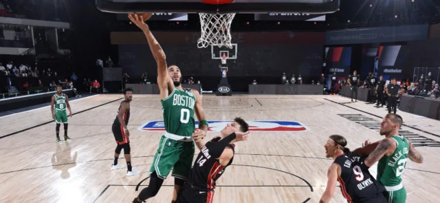 NBA | Boston Celtics, con Tatum y Brown como figuras, derrotaron a Miami Heat