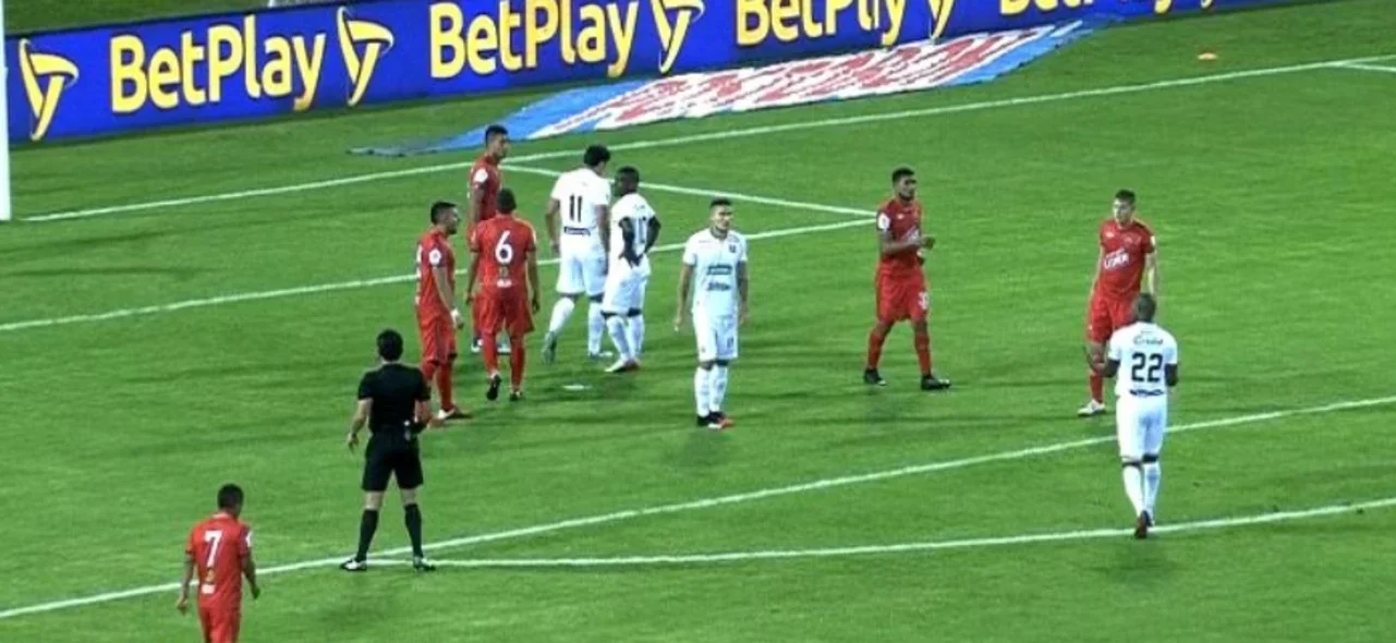 Patriotas aguantó con 10 hombres y le sacó el empate a Once Caldas en Manizales