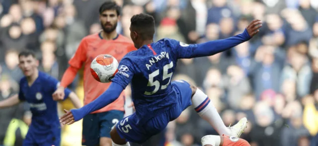 Premier League | Everton, con Mina en el banco, cayó goleado en casa de Chelsea