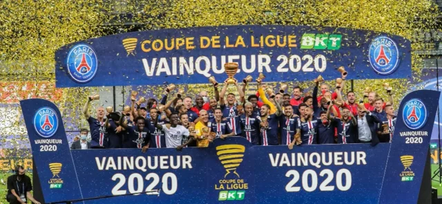 PSG levantó el título de la Copa de la Liga de Francia al imponerse frente a Lyon