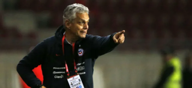 Reinaldo Rueda: Fue un partido parejo, pero a Chile le faltó profundidad