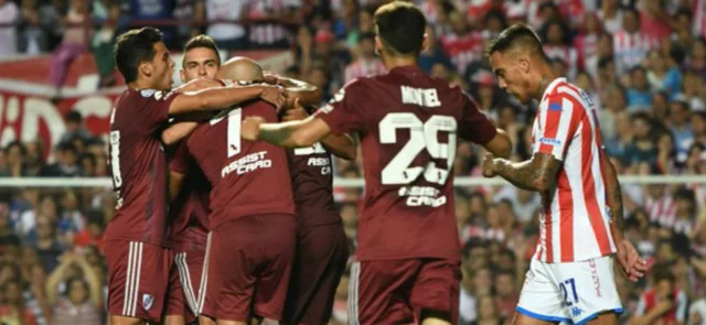 River, con Quintero y Borré, derrotó a Unión de Santa Fe en la Superliga Argentina
