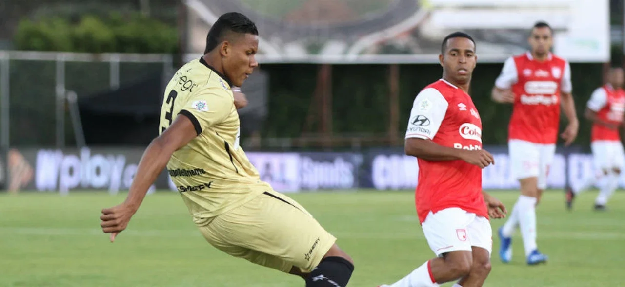 Santa Fe pecó en eficacia, cayó frente a Rionegro y sigue sin ganar en la Liga BetPlay