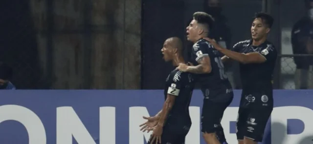 Santos derrotó a Olimpia como visitante y se instaló en octavos de Libertadores