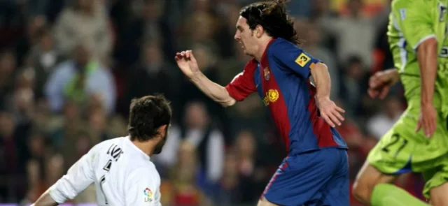 Se cumplen 13 años del día que Messi igualó el gol de Maradona a Inglaterra