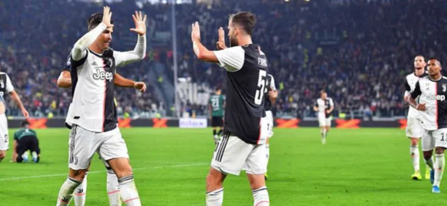 Serie A | Buffon y el palo salvaron el triunfo de Juventus que sigue líder