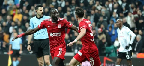 Superliga Turca | Sivasspor defendió su liderato con triunfo sobre Besiktas