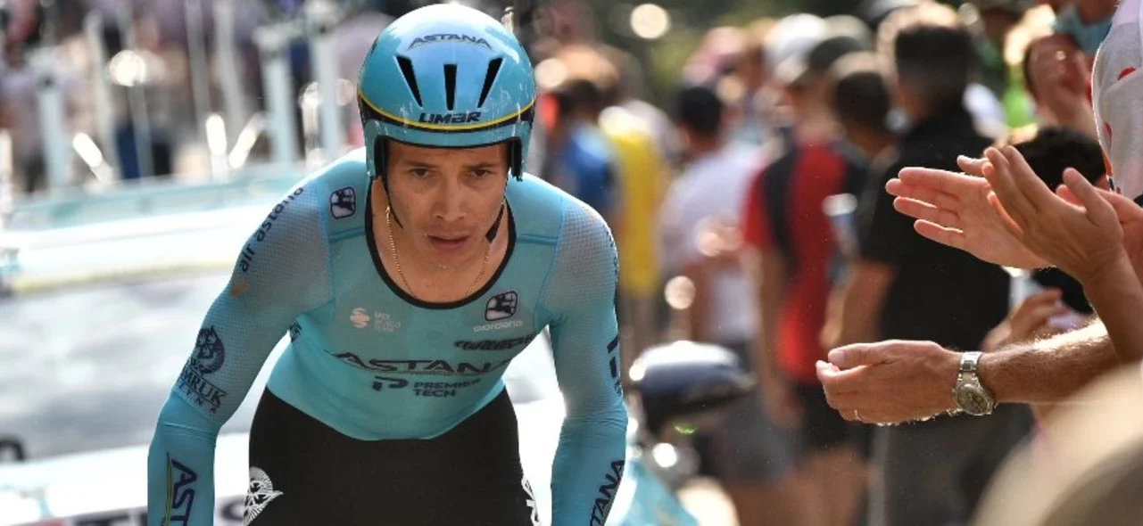 'Superman' López abandonó el Giro de Italia por una caída en la crono inaugural