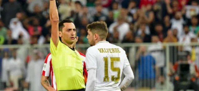 Valverde fue sancionado con un partido de suspensión por la falta contra Morata