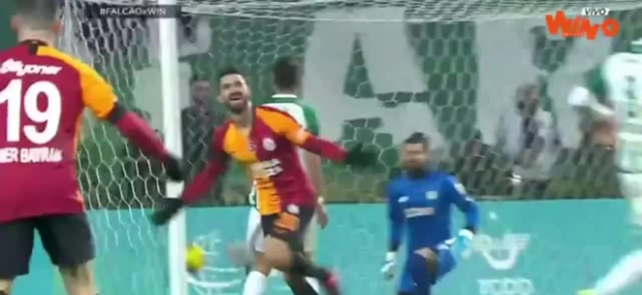 Akbaba aumenta la cuenta para Galatasaray frente a Konyaspor