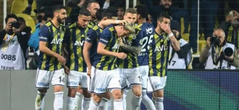 Observa aquí los goles del triunfo de Fenerbahce sobre Karagümrük