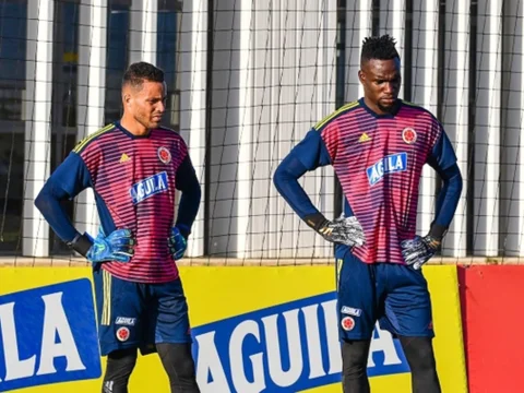 José Chunga y Juan Moreno en la práctica. / Foto: FCF