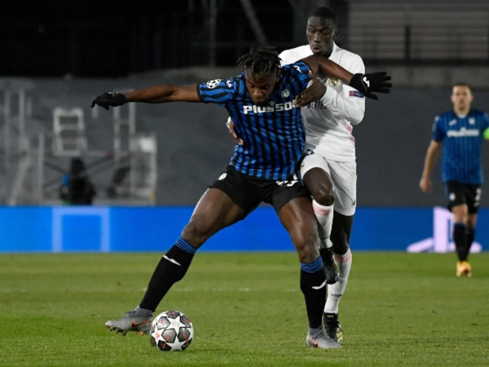 Duván Zapata ingresó en el segundo tiempo. / Foto: AFP