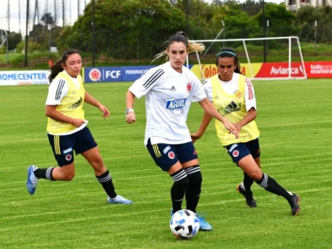 Daniela Montoya en la práctica de la selección Colombia. / Foto: FCF