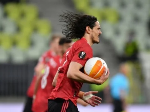 Edinson Cavani empató el partido/ APF