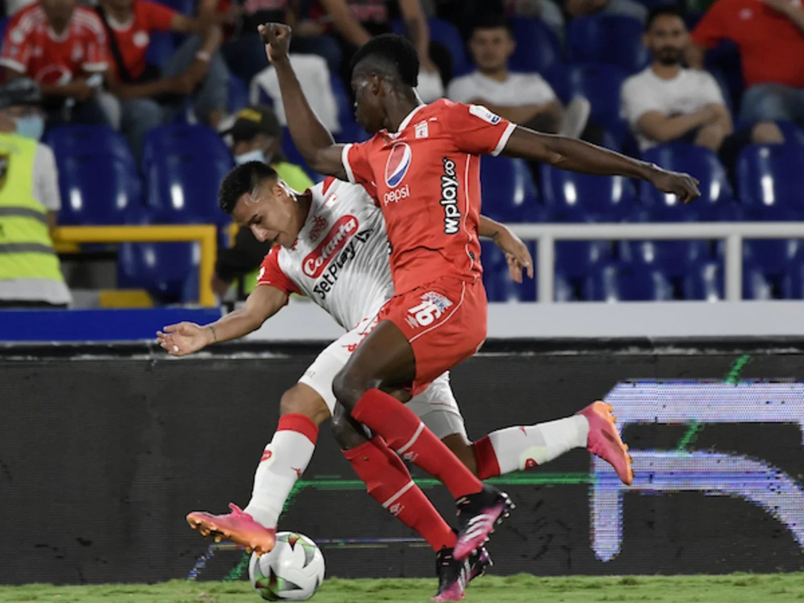 Jhon Velásquez fue de los mejores jugadores en Santa Fe/ Vizzorimage - Nelson Ríos