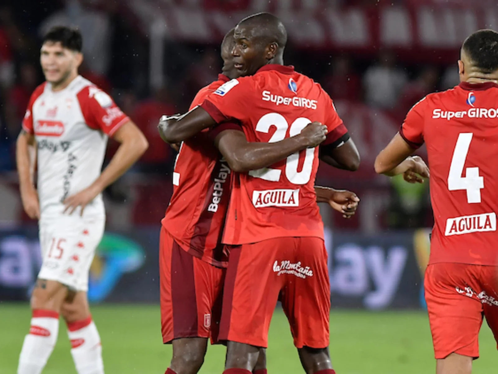 Adrián Ramos descontó de penal/ Vizzorimage