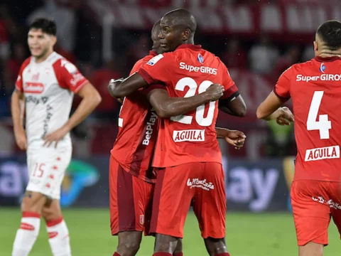 Adrián Ramos descontó de penal/ Vizzorimage