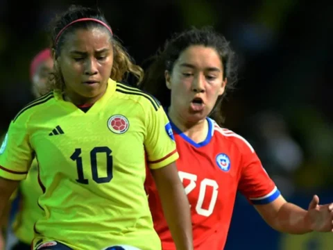 Leicy Santos también demostró que es la número '10' de la selección. / Foto: VizzorImage - Ricardo Vejarano