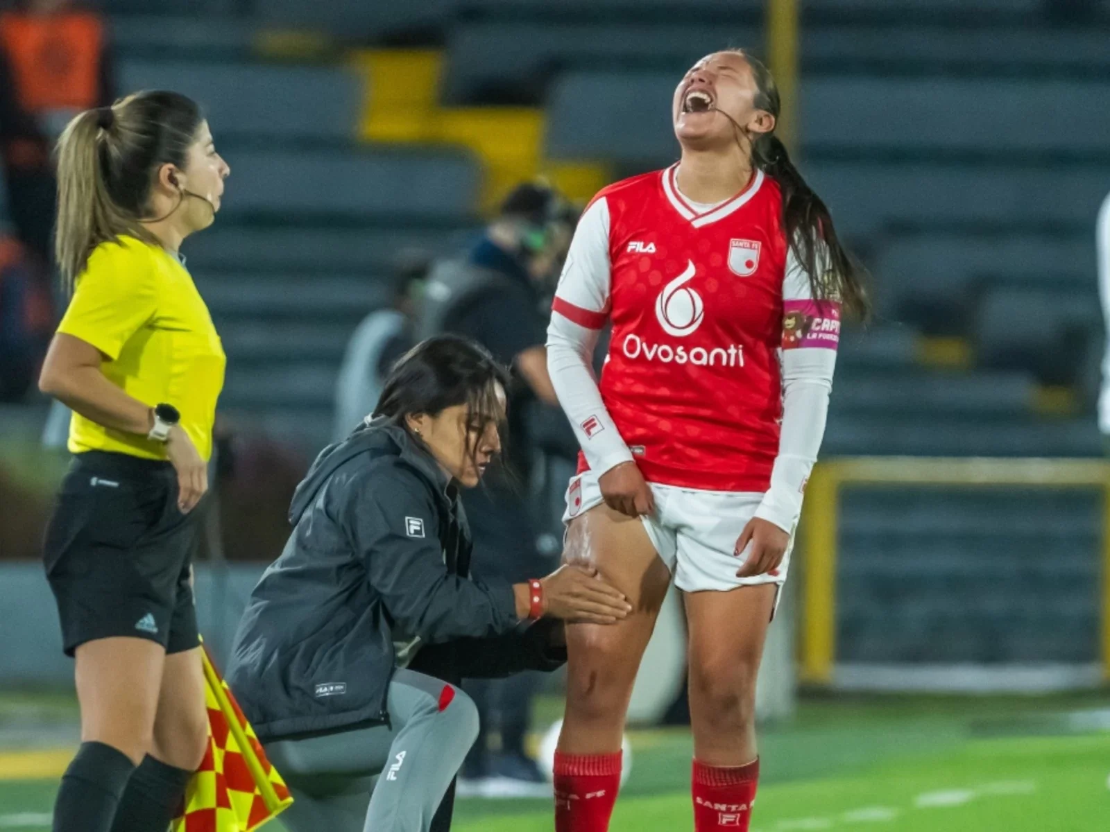Maria Camila Reyes tuvo una lesión en la mitad del partido - VizzorImage