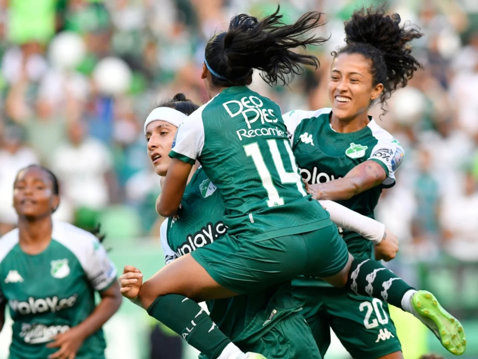 Las 'azucareras' toman ventaja en la final ida de la Liga Femenina entre Cali y Santa Fe - VizzorImage