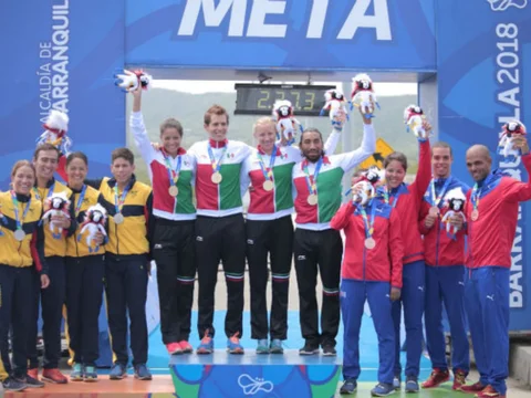 Los mejores momentos que dejó el triatlón modalidad relevos por equipo