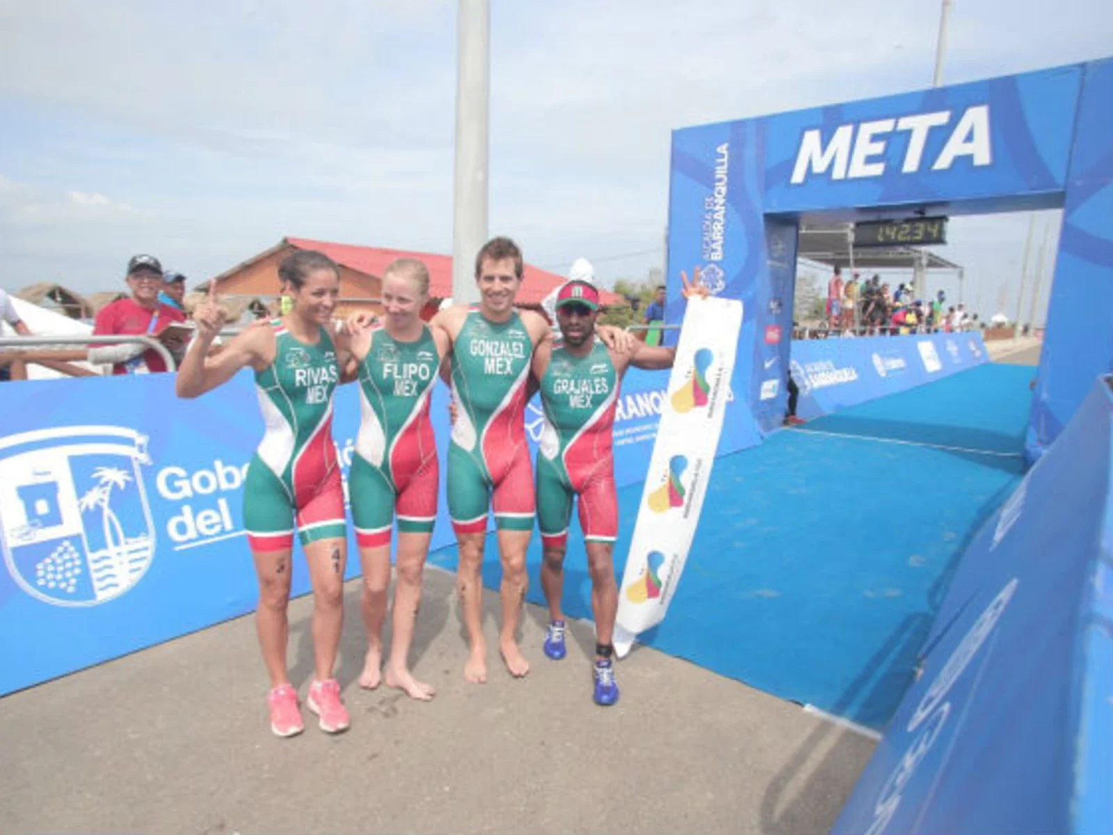 Los mejores momentos que dejó el triatlón modalidad relevos por equipo