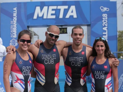 Los mejores momentos que dejó el triatlón modalidad relevos por equipo