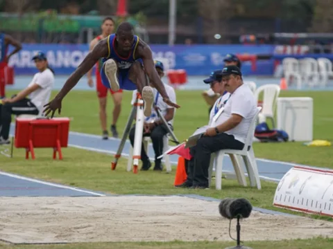 Mira aquí las mejores fotos de la primera jornada de atletismo
