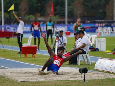 Mira aquí las mejores fotos de la primera jornada de atletismo