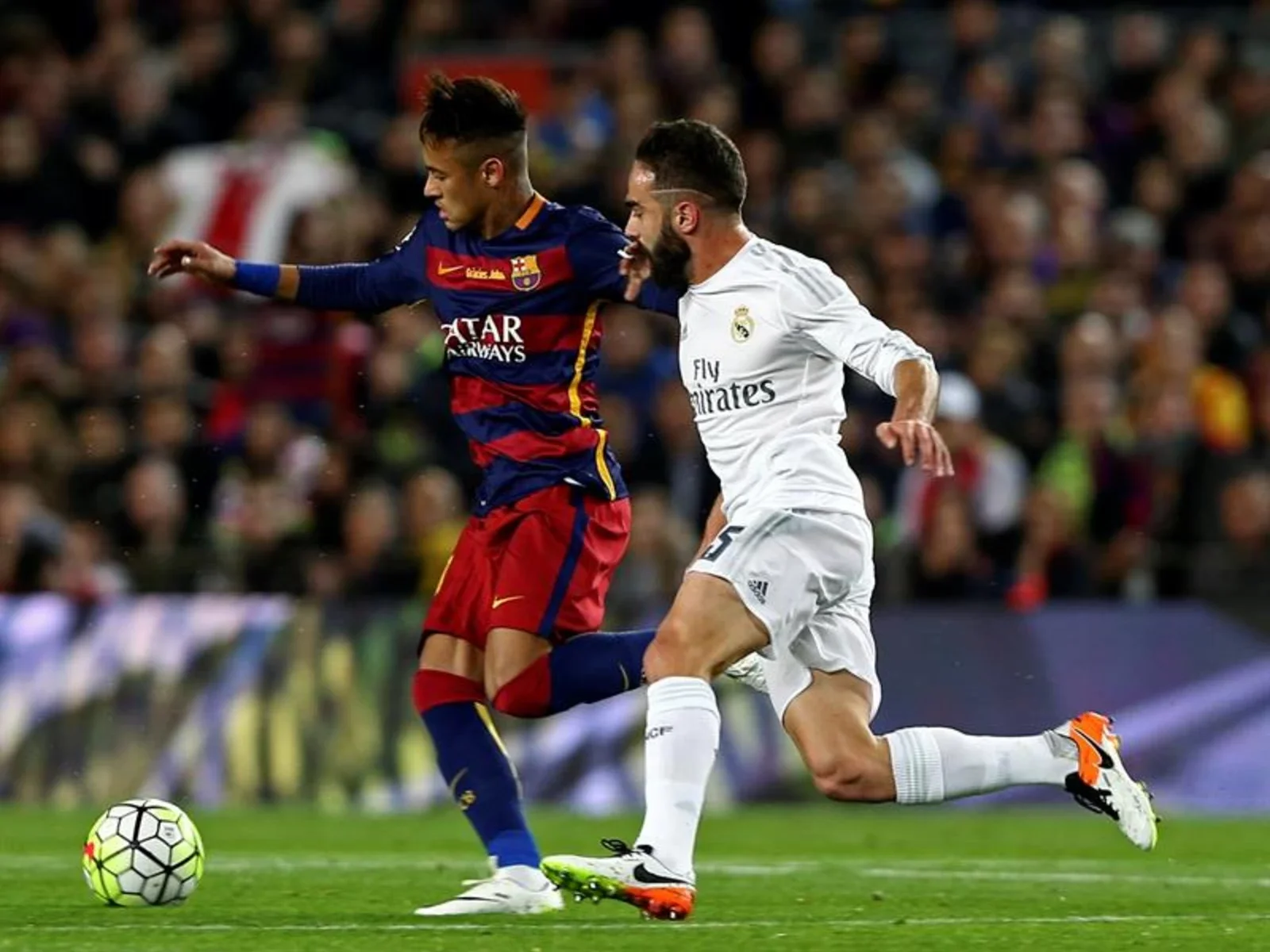 Mira aquí las mejores postales del clásico Barcelona - Real Madrid