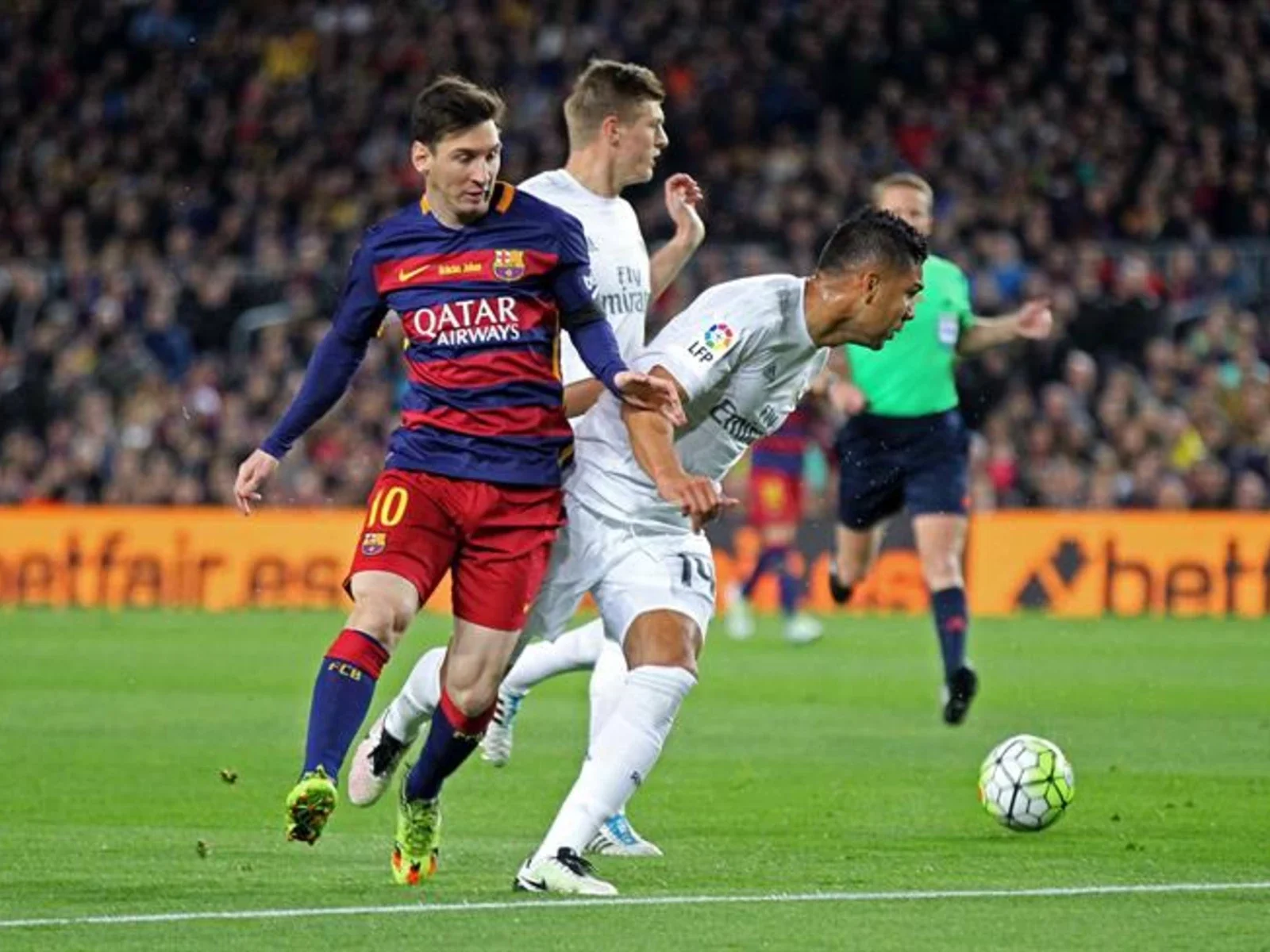 Mira aquí las mejores postales del clásico Barcelona - Real Madrid