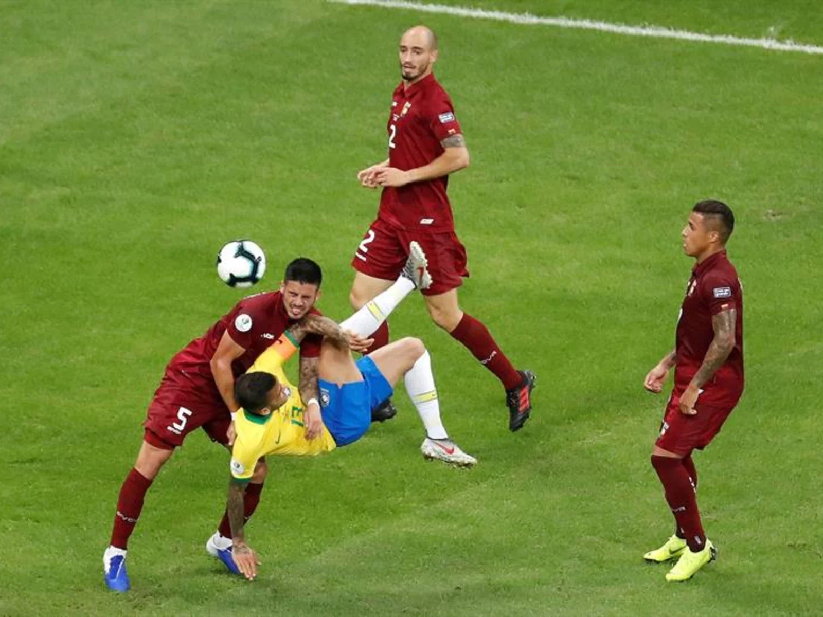 Observa aquí las mejores postales del empate entre Brasil y Venezuela