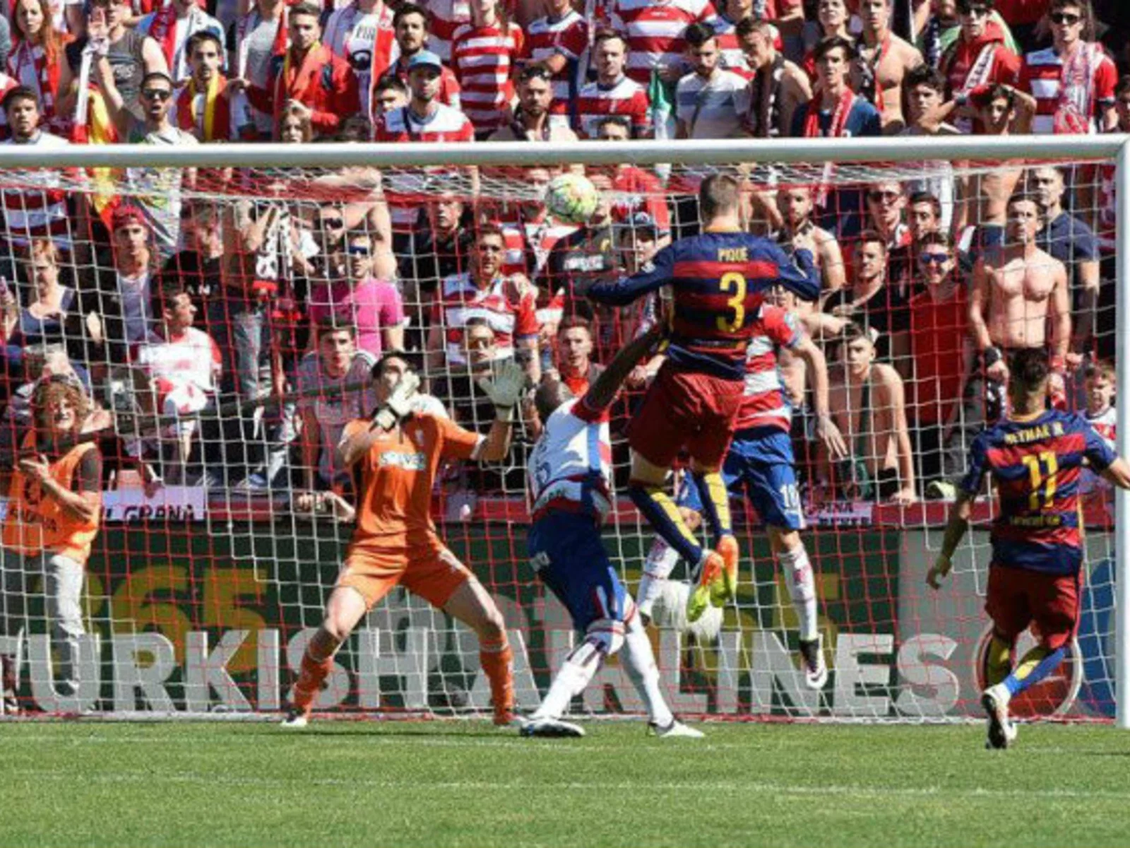 Postales del triunfo de Barcelona sobre Granada que le dio el título en España