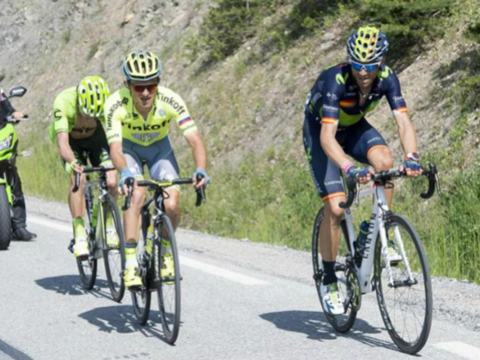 Repasa en imágenes la etapa que le dio la Maglia Rosa a Esteban Chaves