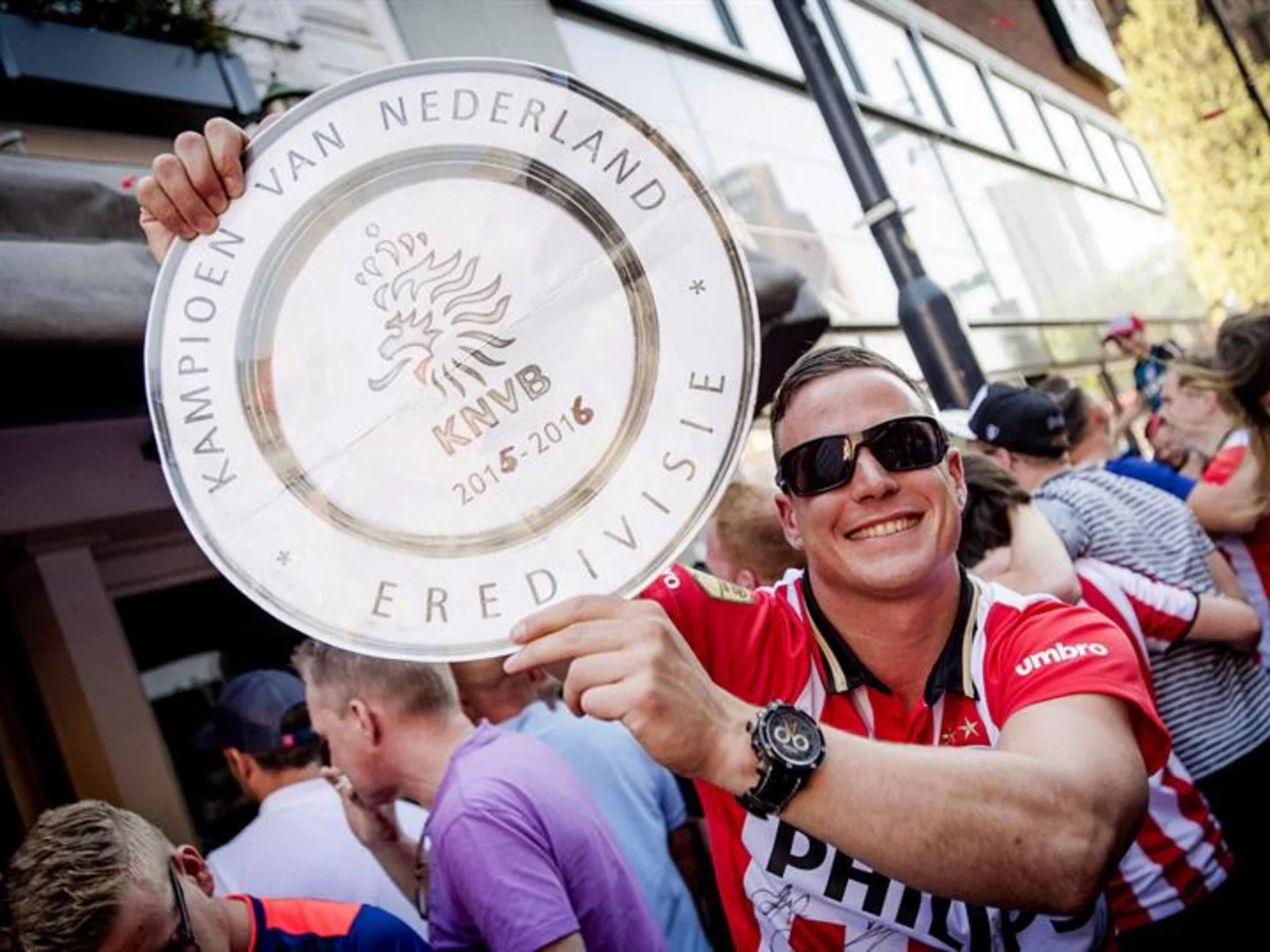 Revisa las mejores postales de la celebración de PSV de Arias, campeón en Holanda