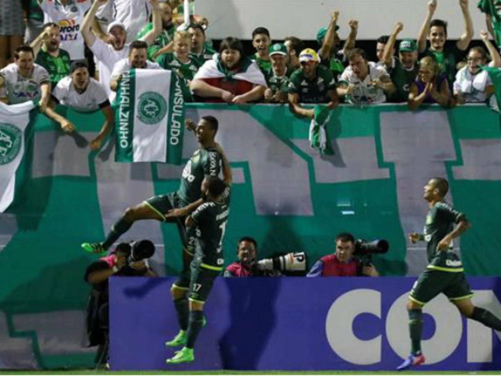 Revive aquí las imágenes del emotivo encuentro entre Chapecoense y Nacional