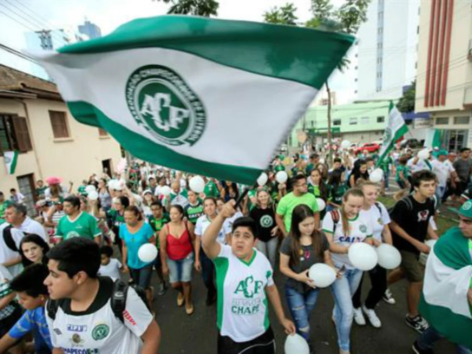 Revive aquí las imágenes del emotivo encuentro entre Chapecoense y Nacional