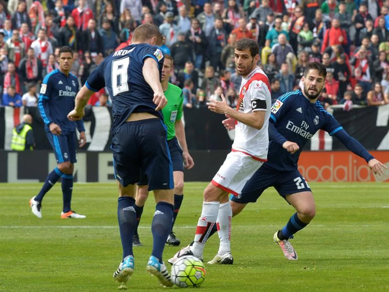 Revive aquí las mejores postales de la remontada de Real Madrid frente a Rayo