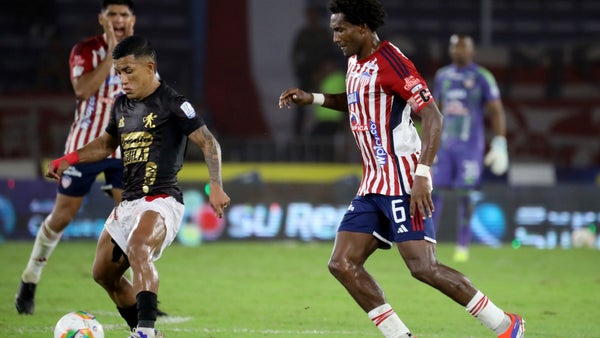 Junior iría por el fichaje de dos jugadores de América