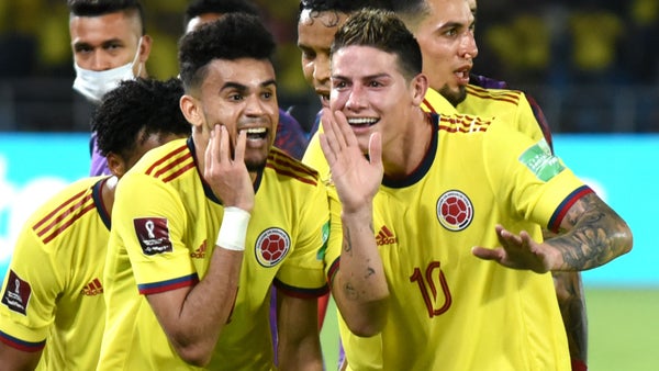 James Rodríguez y Luis Díaz, entre los 100 mejores jugadores del mundo