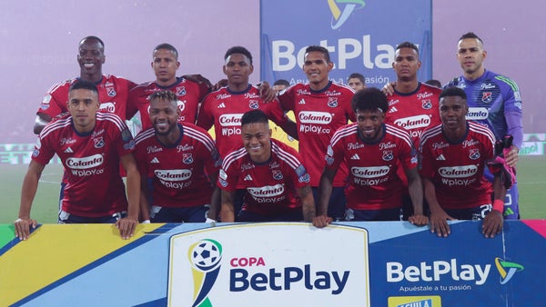 Independiente Medellín oficializó la salida de varios jugadores